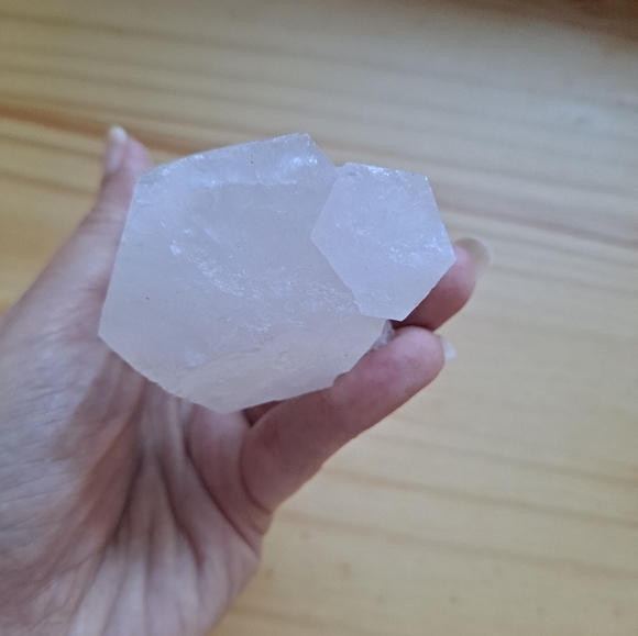 Large Quartz Crystal Point with Trigger Crystal Growths - Picture 5 of 9